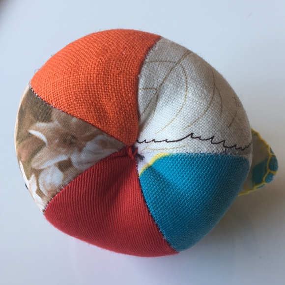 One pumpkin push pin 🧶🧵 - Picture 3 of 5